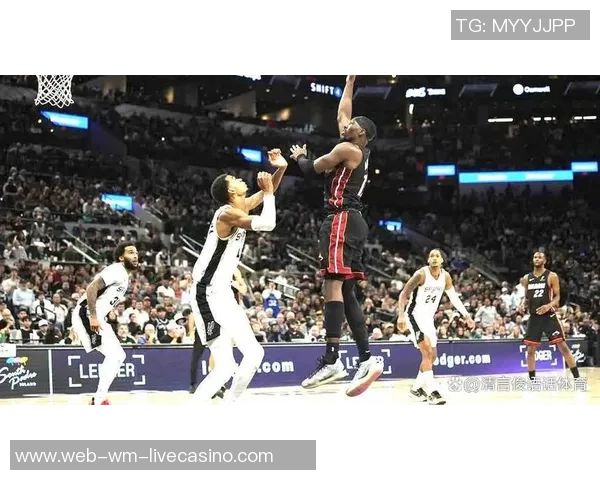 东契奇三双难救主里夫斯手感冰凉湖人缺少詹姆斯不敌篮网遭遇失利